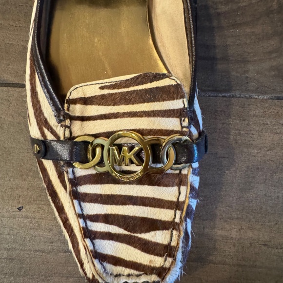 AUTHENTIC MICHAEL KORS Zebra print flats - Picture 4 of 5
